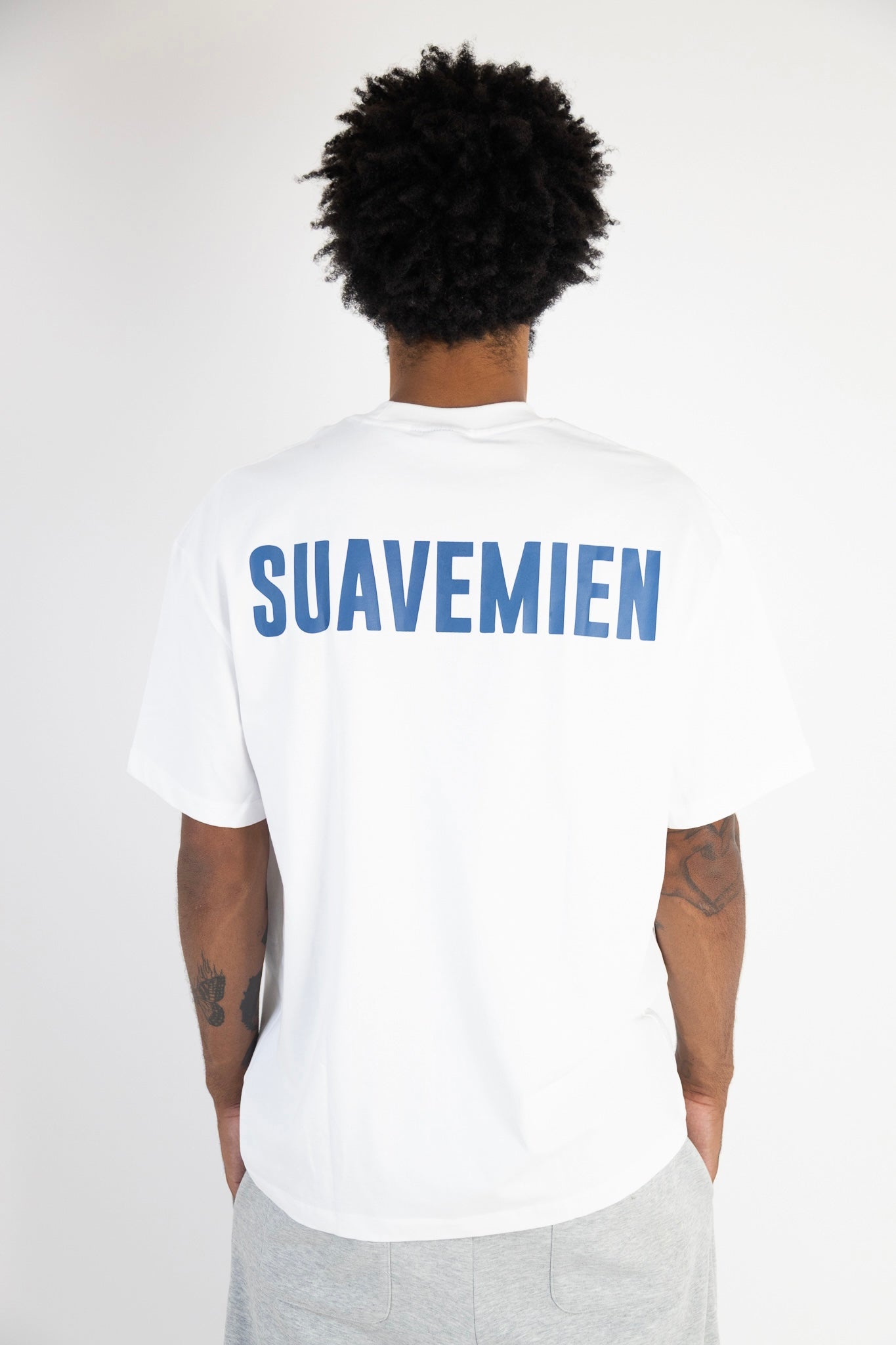 Suavemien White/Navy T-Shirt