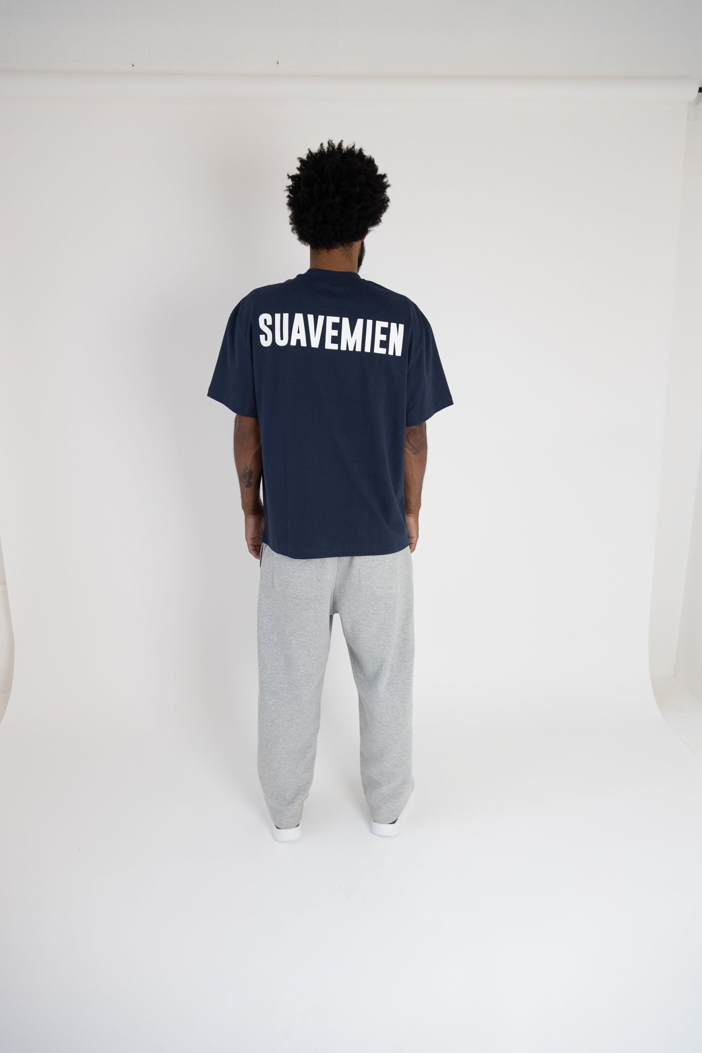 Suavemien Navy/White T-Shirt