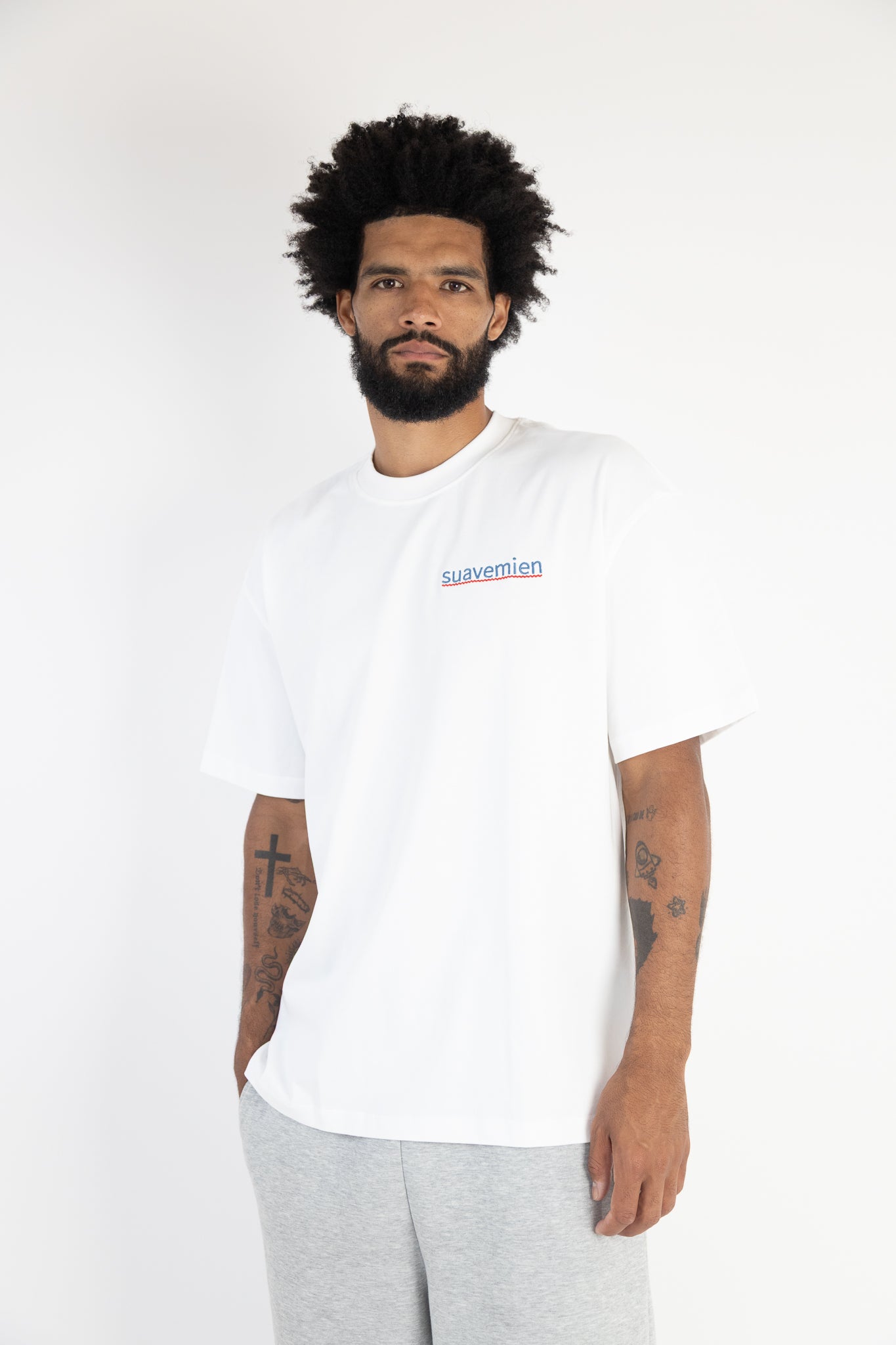 Suavemien White/Navy T-Shirt